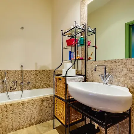 Amedeo - Bh 110 Apartamento
